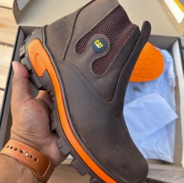 Men’s Leather Adventure Boots – Comfort Meets Style + Free Gifts