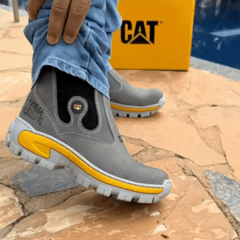 Men’s Leather Adventure Boots – Comfort Meets Style + Free Gifts